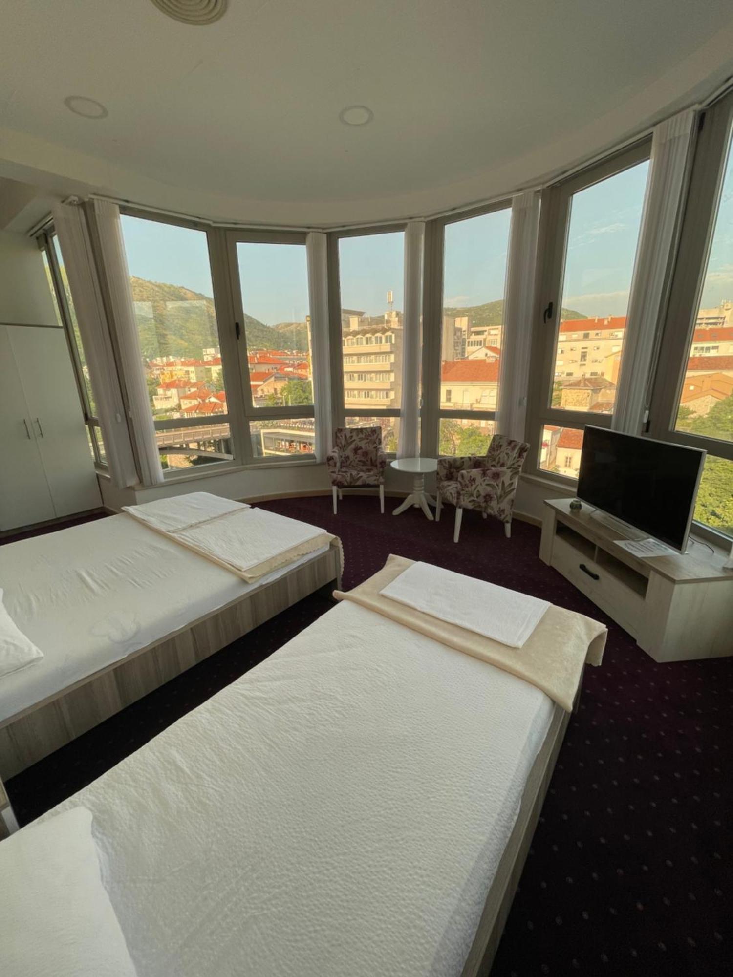 Lux Apartments โมสตาร์ ภายนอก รูปภาพ