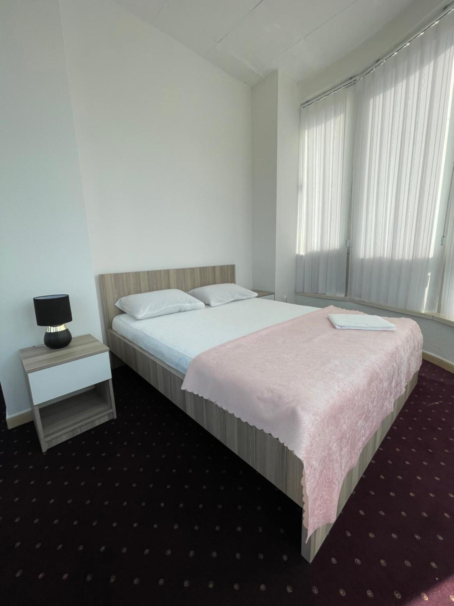 Lux Apartments โมสตาร์ ภายนอก รูปภาพ